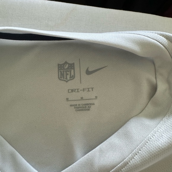 Seattle Seahawks Mens Nike Dri-Fit Gray Sideline Short Sleeve Shirt V-Neck M NWT - Picture 6 of 7